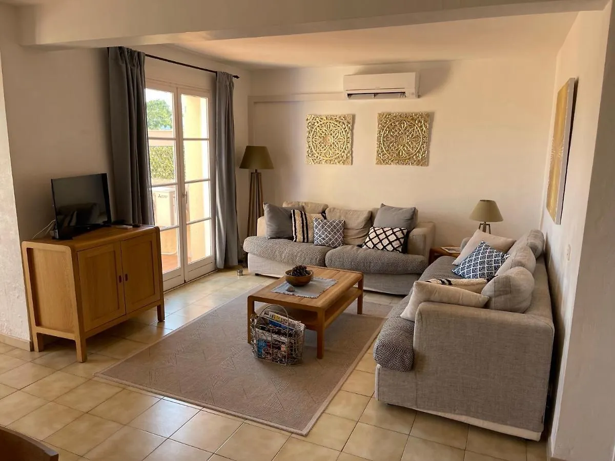 Boutique Villa With Shared Pool, Air Con, Wifi, Tv Le Plan-de-la-Tour France