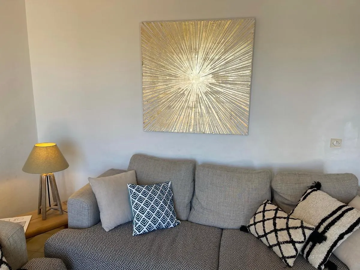 Boutique Villa With Shared Pool, Air Con, Wifi, Tv Le Plan-de-la-Tour Holiday home