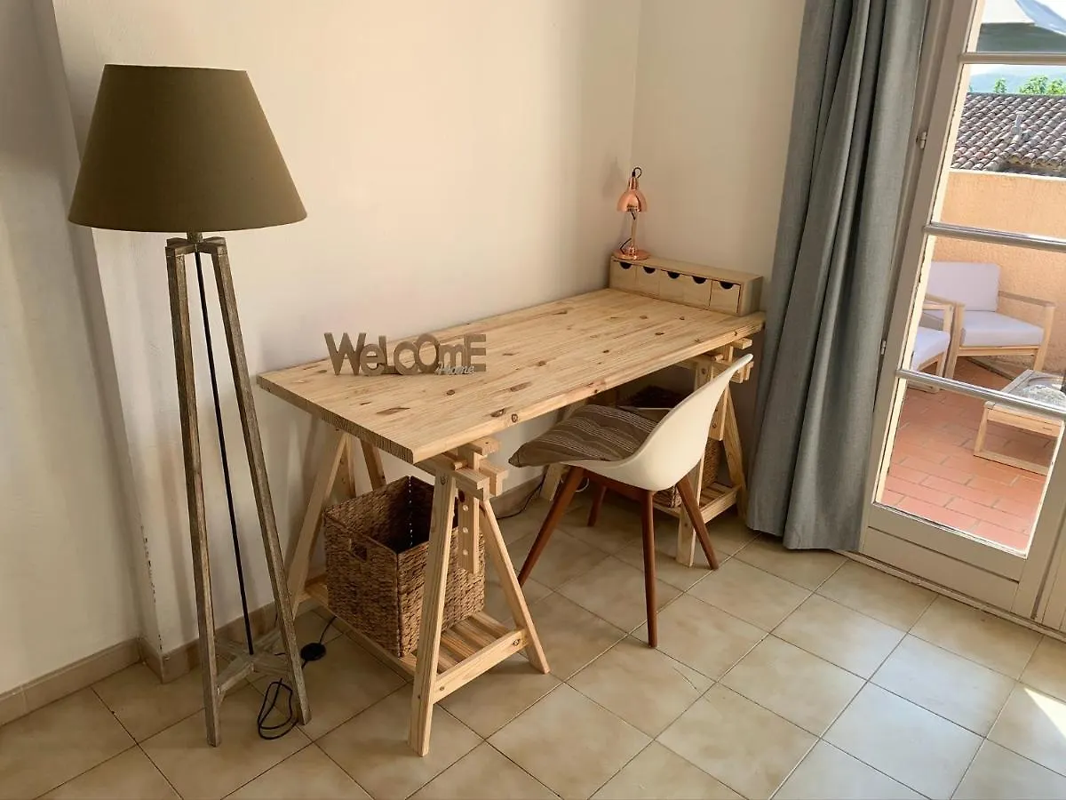 Boutique Villa With Shared Pool, Air Con, Wifi, Tv Le Plan-de-la-Tour France